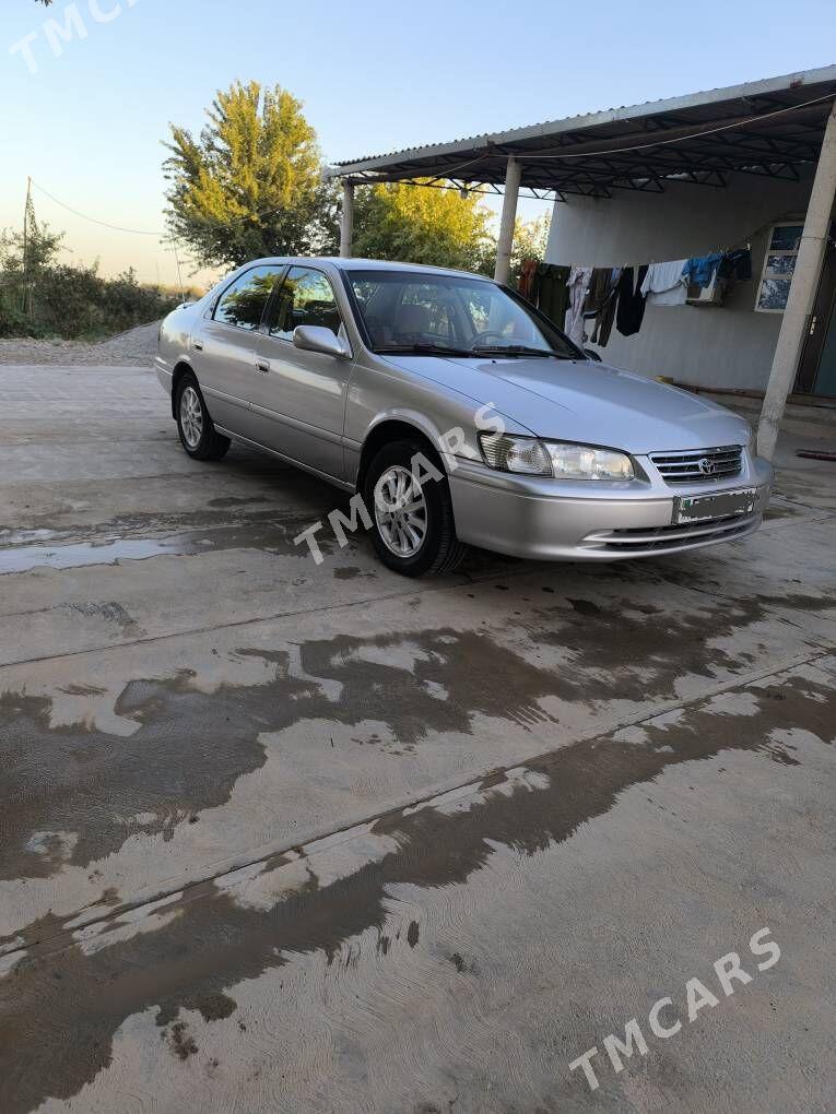 Toyota Camry 2001 - 140 000 TMT - Теджен - img 3