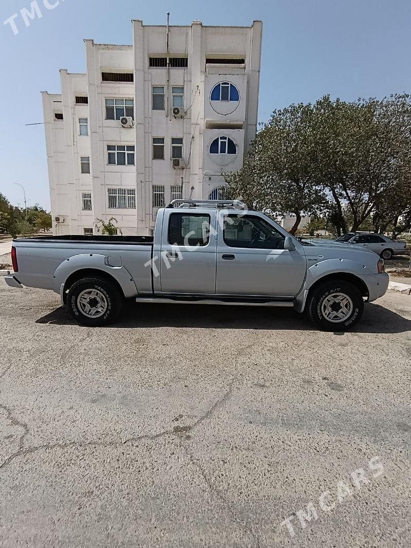 Nissan Frontier 2002 - 100 000 TMT - Балканабат - img 4