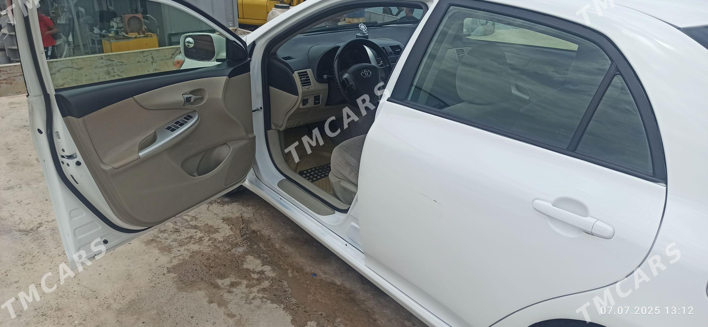 Toyota Corolla 2011 - 145 000 TMT - Туркменбаши - img 5