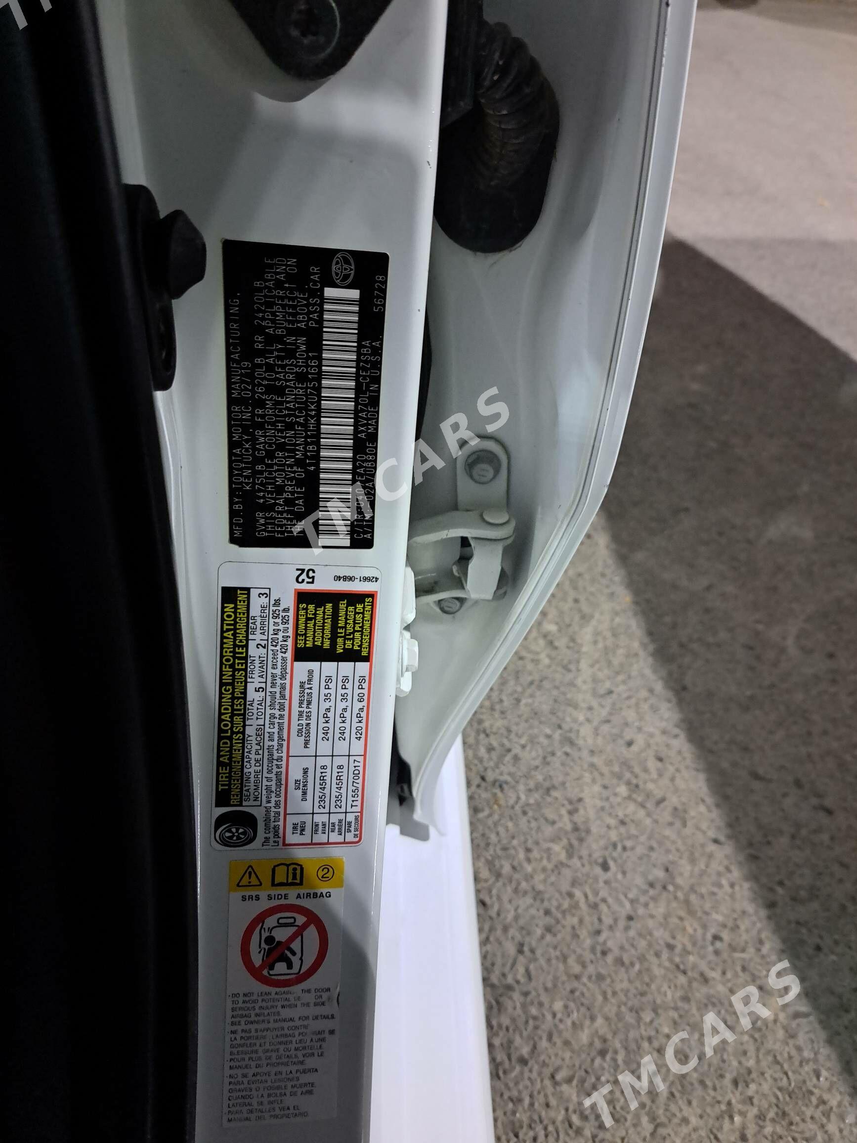 Toyota Camry 2019 - 320 000 TMT - Мир 3 - img 2