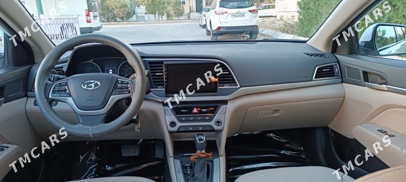 Hyundai Elantra 2018 - 200 000 TMT - Ашхабад - img 4