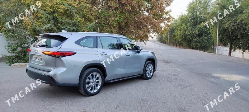 Toyota Highlander 2021 - 610 000 TMT - Байрамали - img 3
