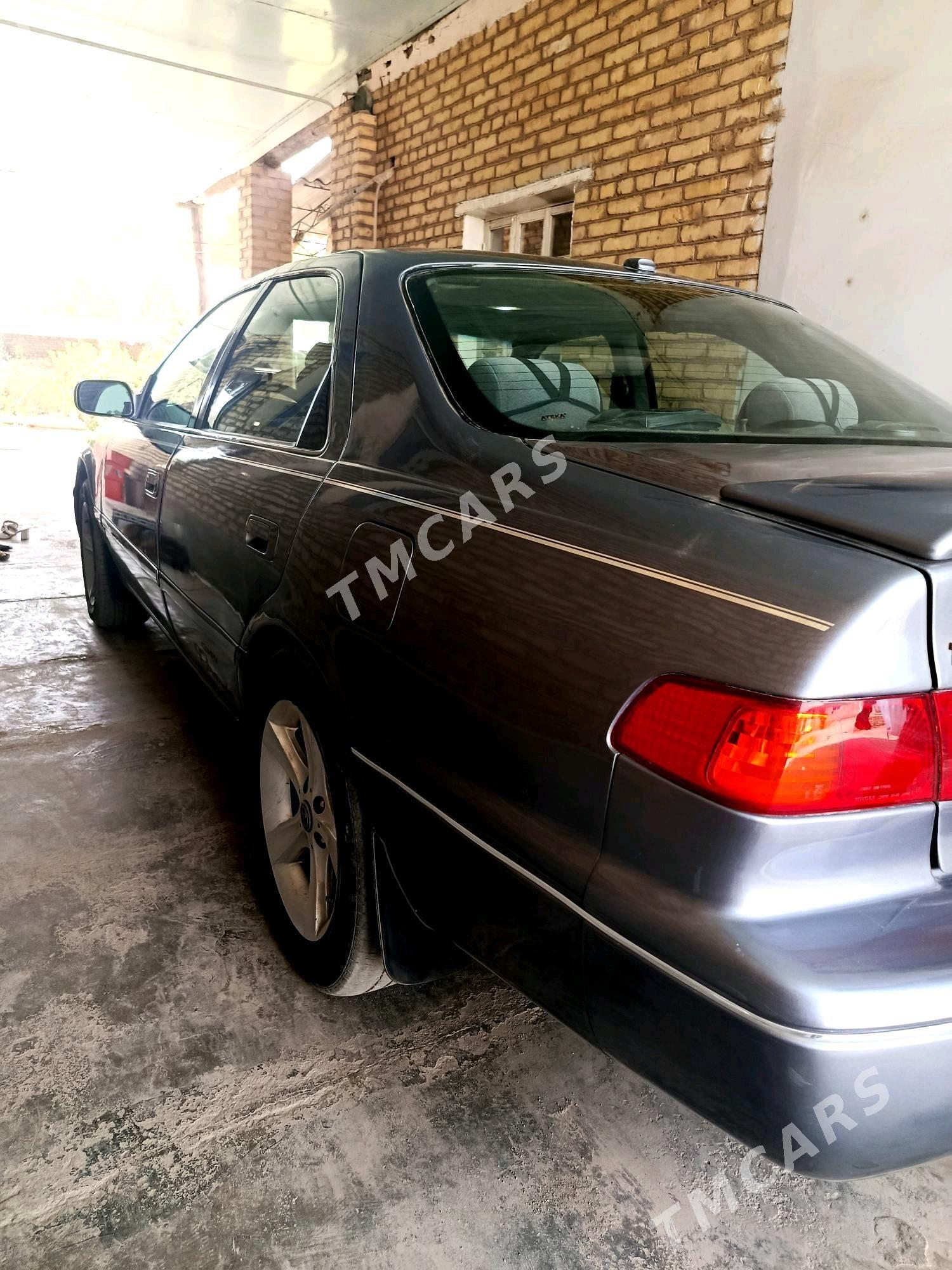 Toyota Camry 1999 - 126 000 TMT - Халач - img 5