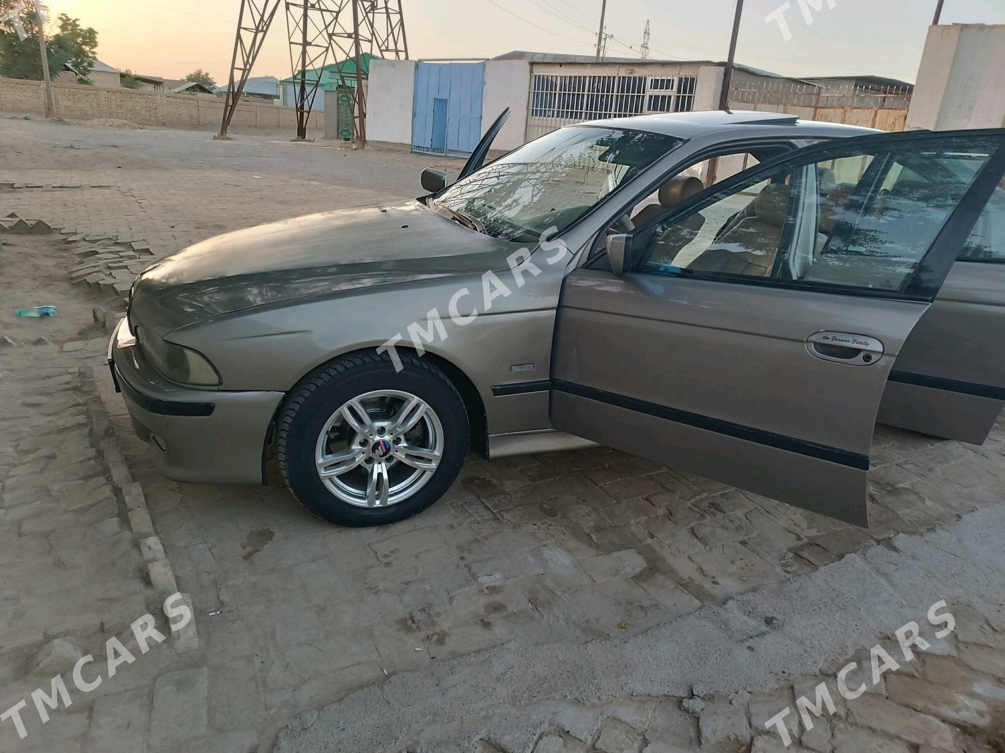 BMW 540 2002 - 73 000 TMT - Ýolöten - img 2