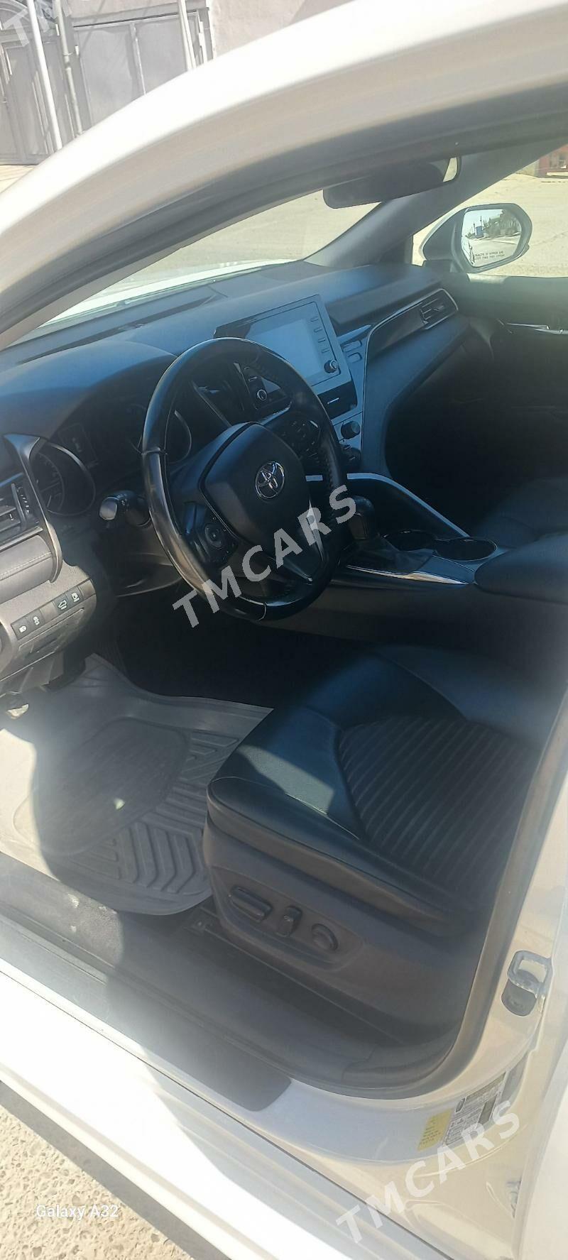Toyota Camry 2021 - 285 000 TMT - Ашхабад - img 4