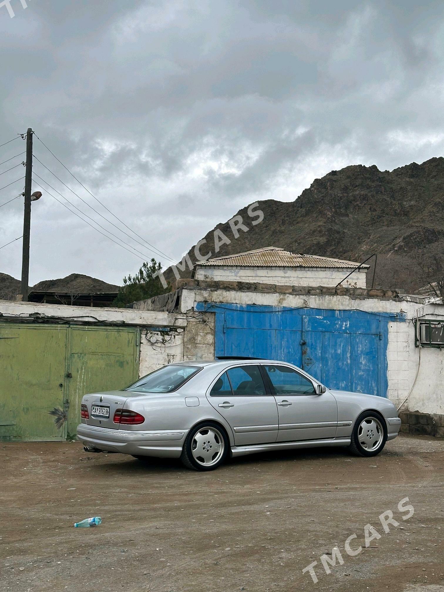 Mercedes-Benz E320 2001 - 150 000 TMT - Туркменбаши - img 2