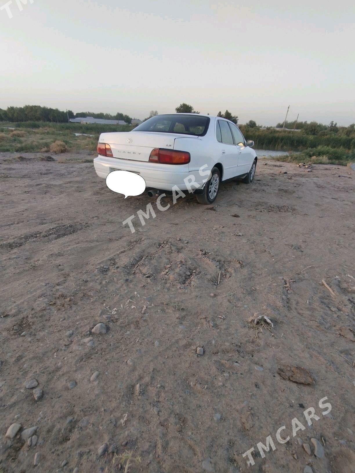 Toyota Camry 1994 - 70 000 TMT - Мары - img 10