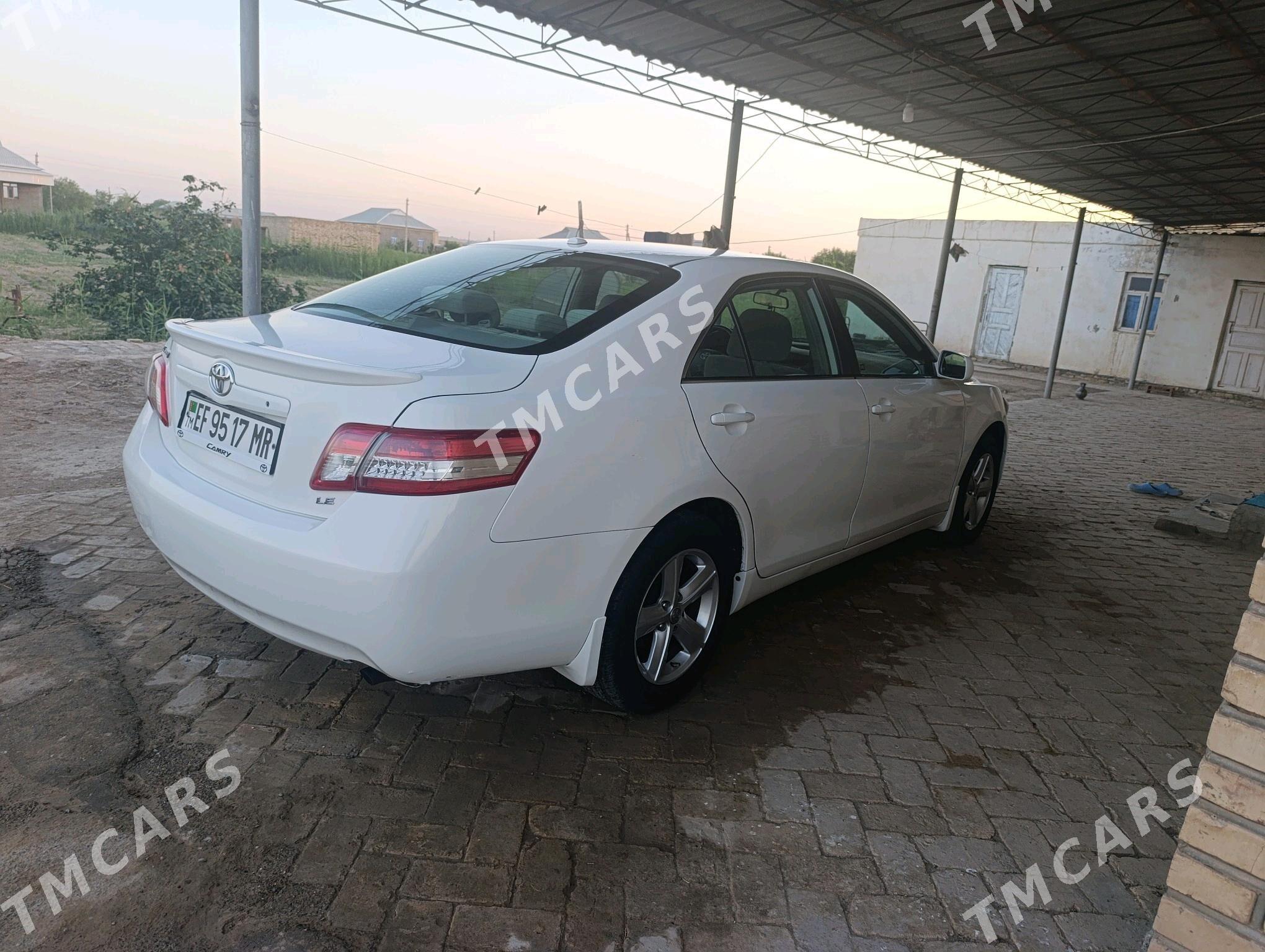Toyota Camry 2010 - 170 000 TMT - Мары - img 8