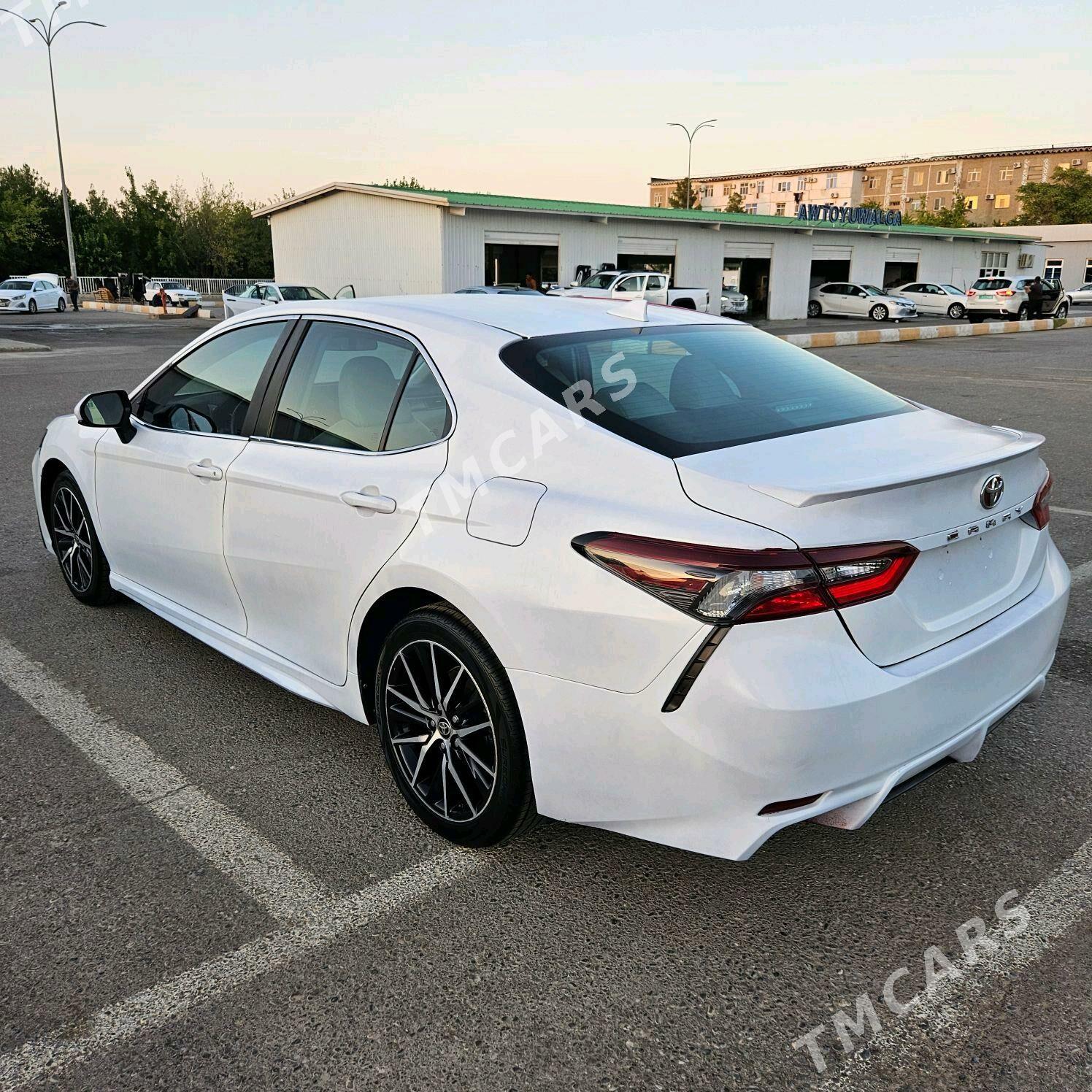 Toyota Camry 2021 - 275 000 TMT - Aşgabat - img 2