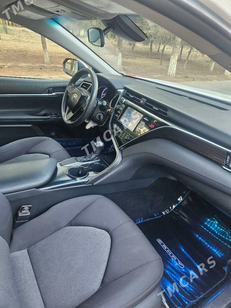 Toyota Camry 2018 - 300 000 TMT - Ашхабад - img 2
