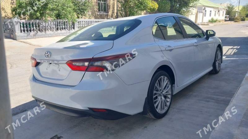 Toyota Camry Hybrid 2021 - 245 000 TMT - Ашхабад - img 2
