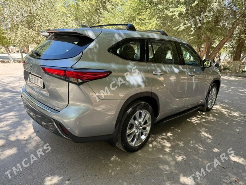 Toyota Highlander 2023 - 640 000 TMT - Ýolöten - img 3