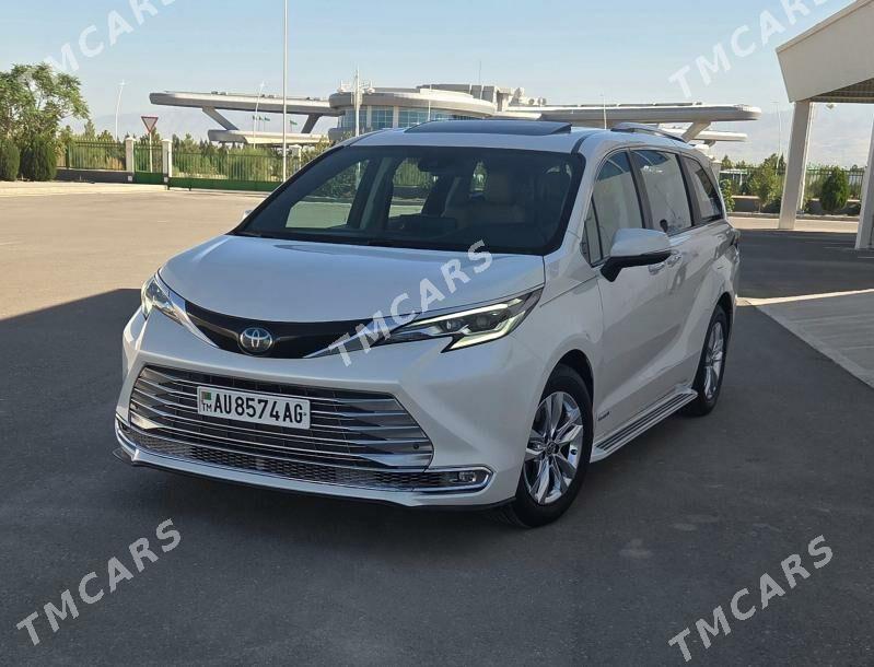 Toyota Sienna 2021 - 590 000 TMT - Бузмеин - img 4