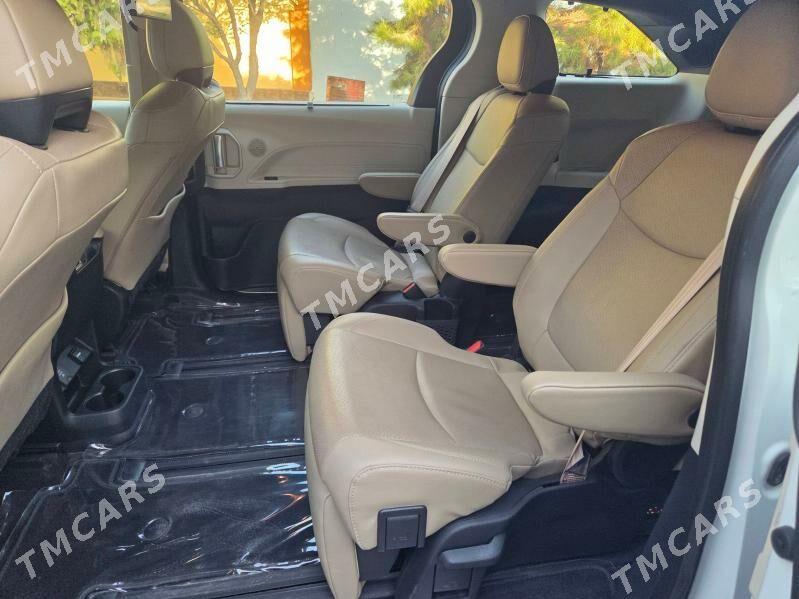 Toyota Sienna 2021 - 590 000 TMT - Бузмеин - img 8