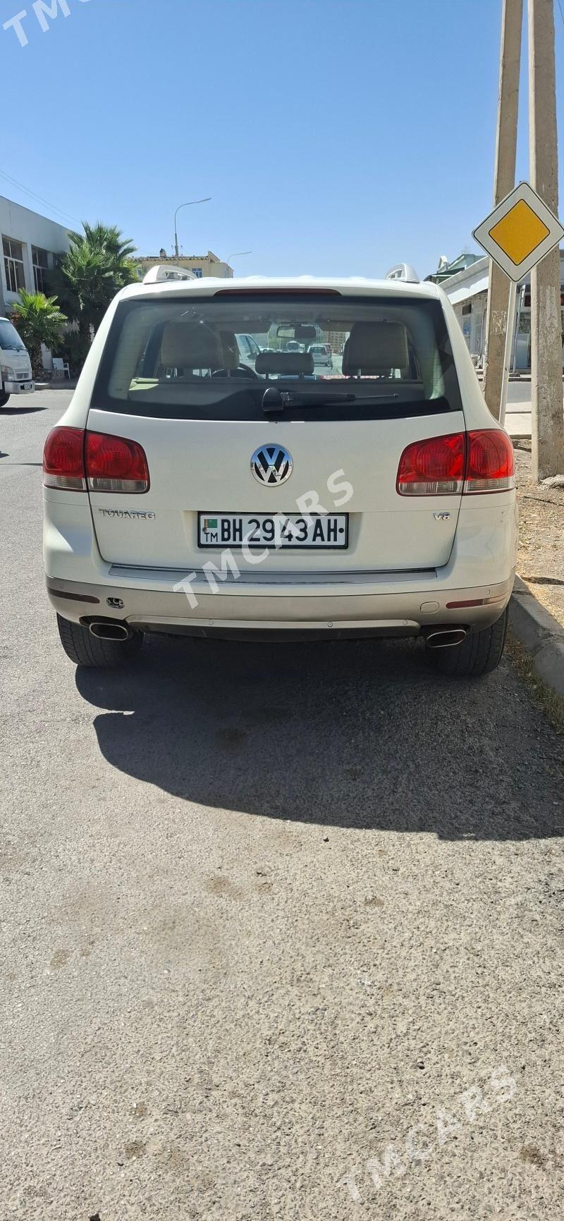 Volkswagen Touareg 2005 - 130 000 TMT - Бузмеин ГРЭС - img 4