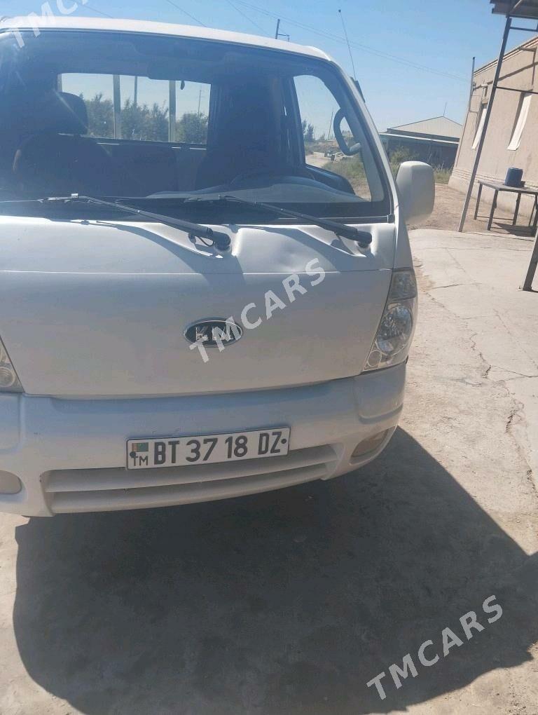 Kia Bongo 2010 - 140 000 TMT - Дашогуз - img 3