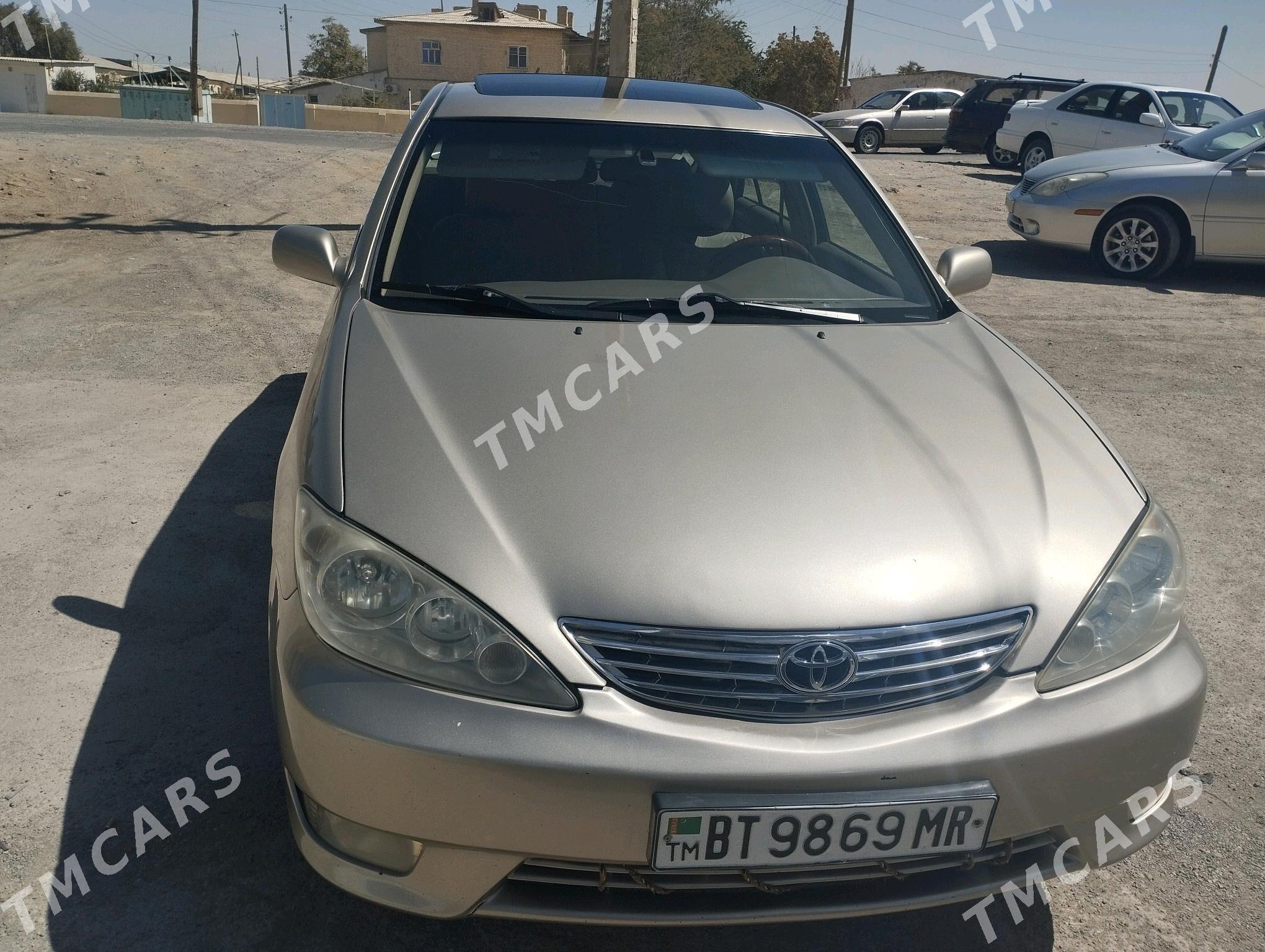 Toyota Camry 2003 - 240 000 TMT - Мары - img 3