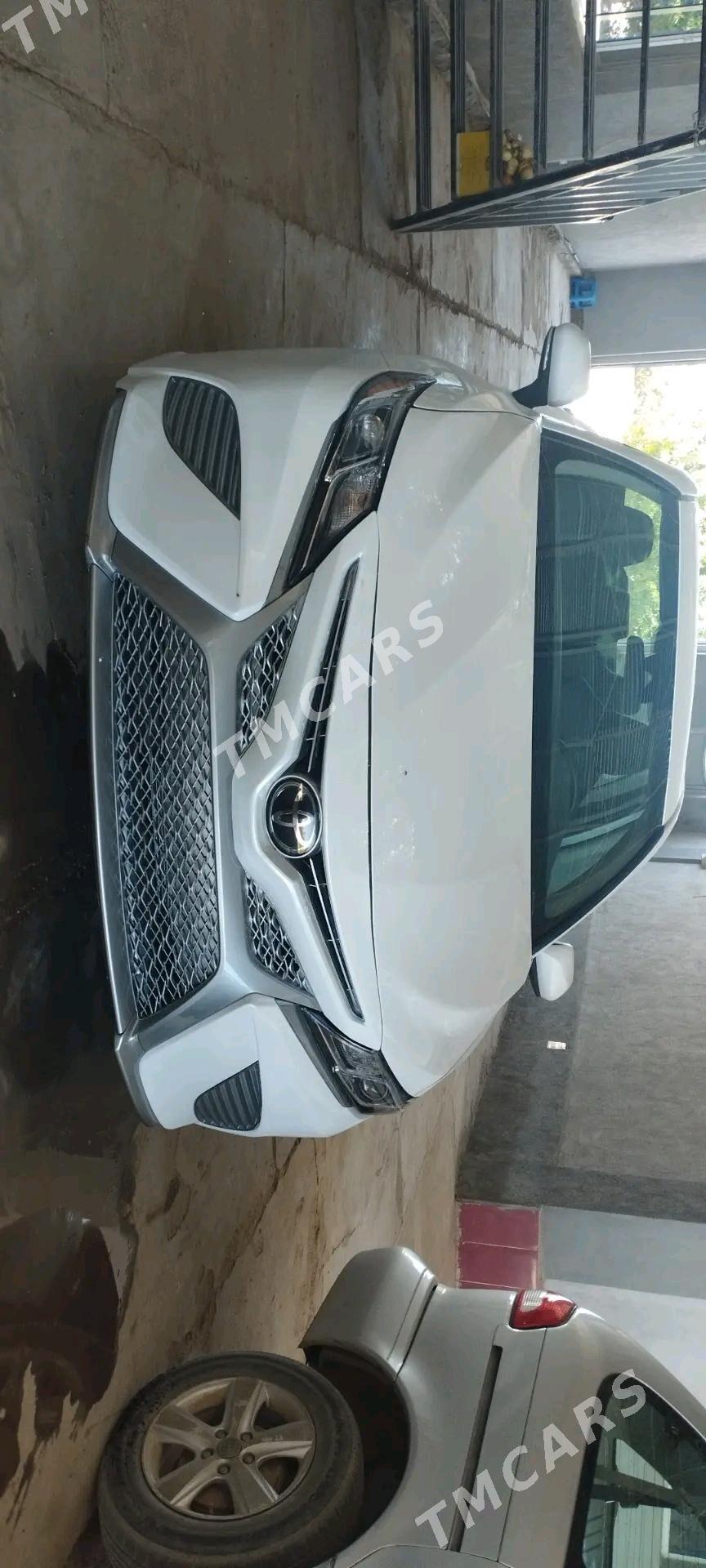 Toyota Camry 2020 - 260 000 TMT - Türkmengala - img 2