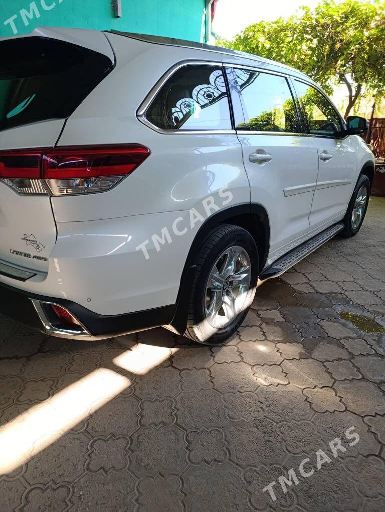 Toyota Highlander 2018 - 460 000 TMT - Керки - img 8