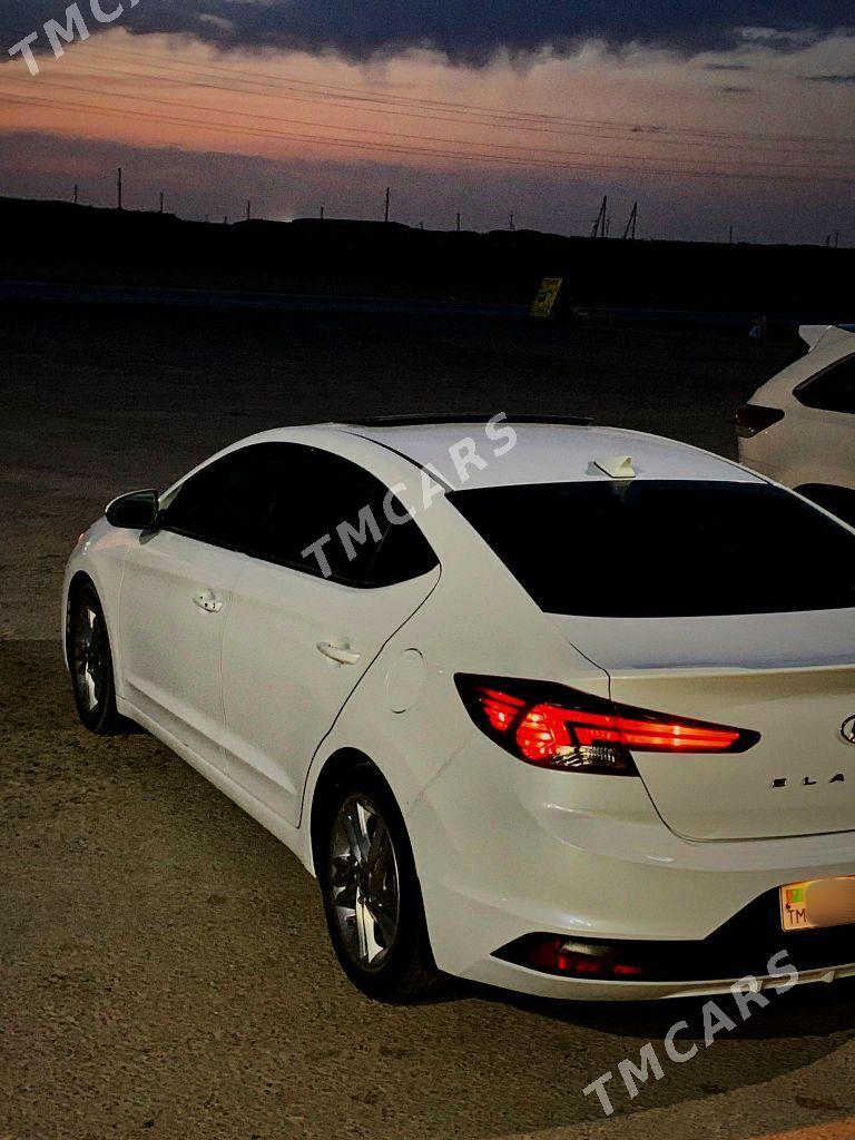 Hyundai Elantra 2020 - 255 000 TMT - Тязе заман - img 7