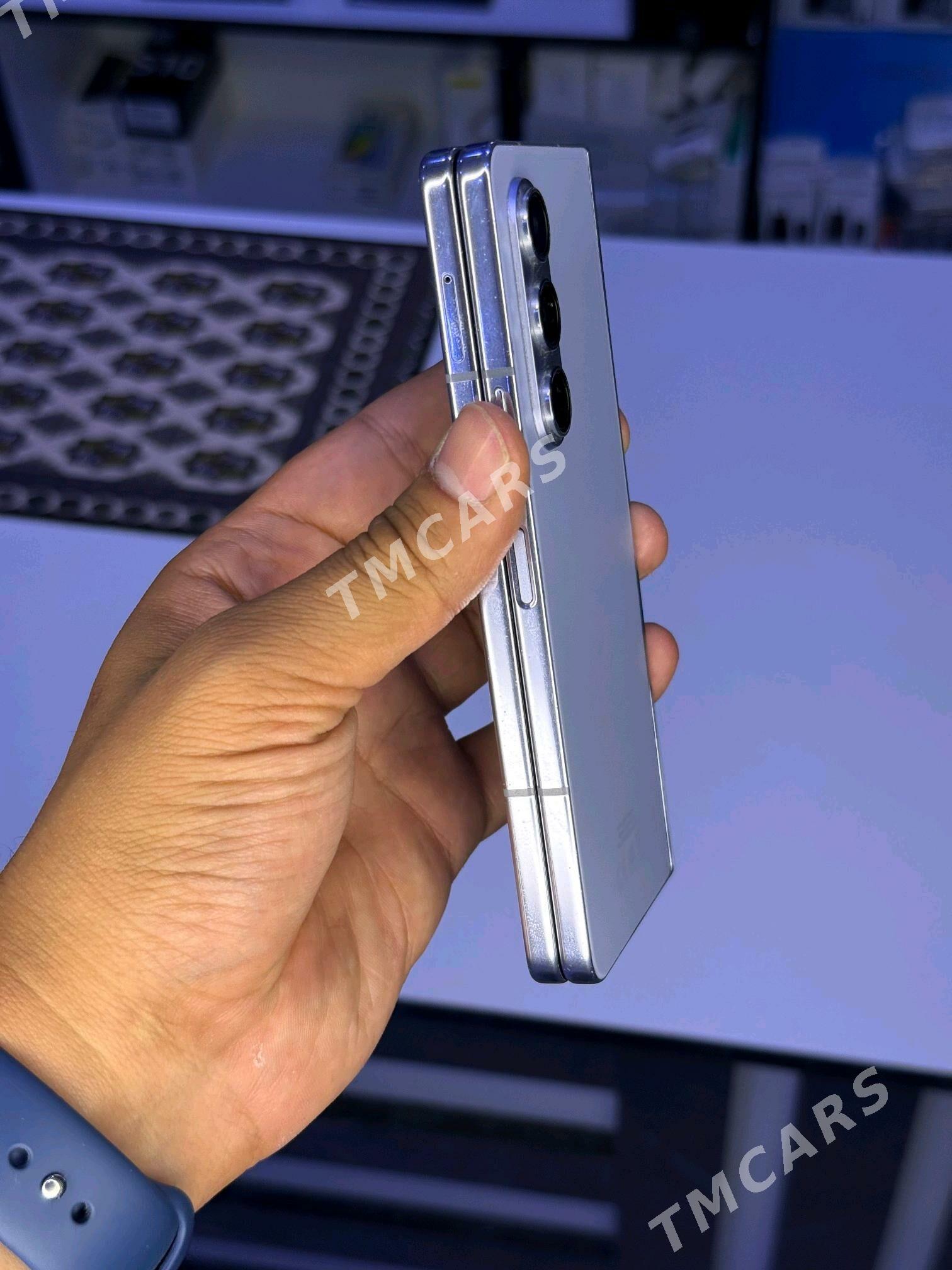 Galaxy Z Fold 5 12/512gb - Мары - img 3