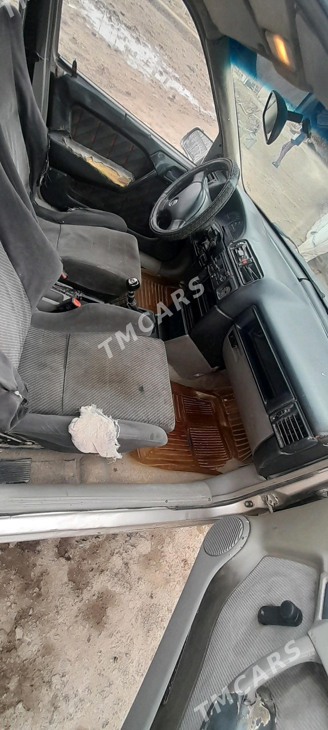 Opel Vectra 1990 - 17 000 TMT - Gubadag - img 4