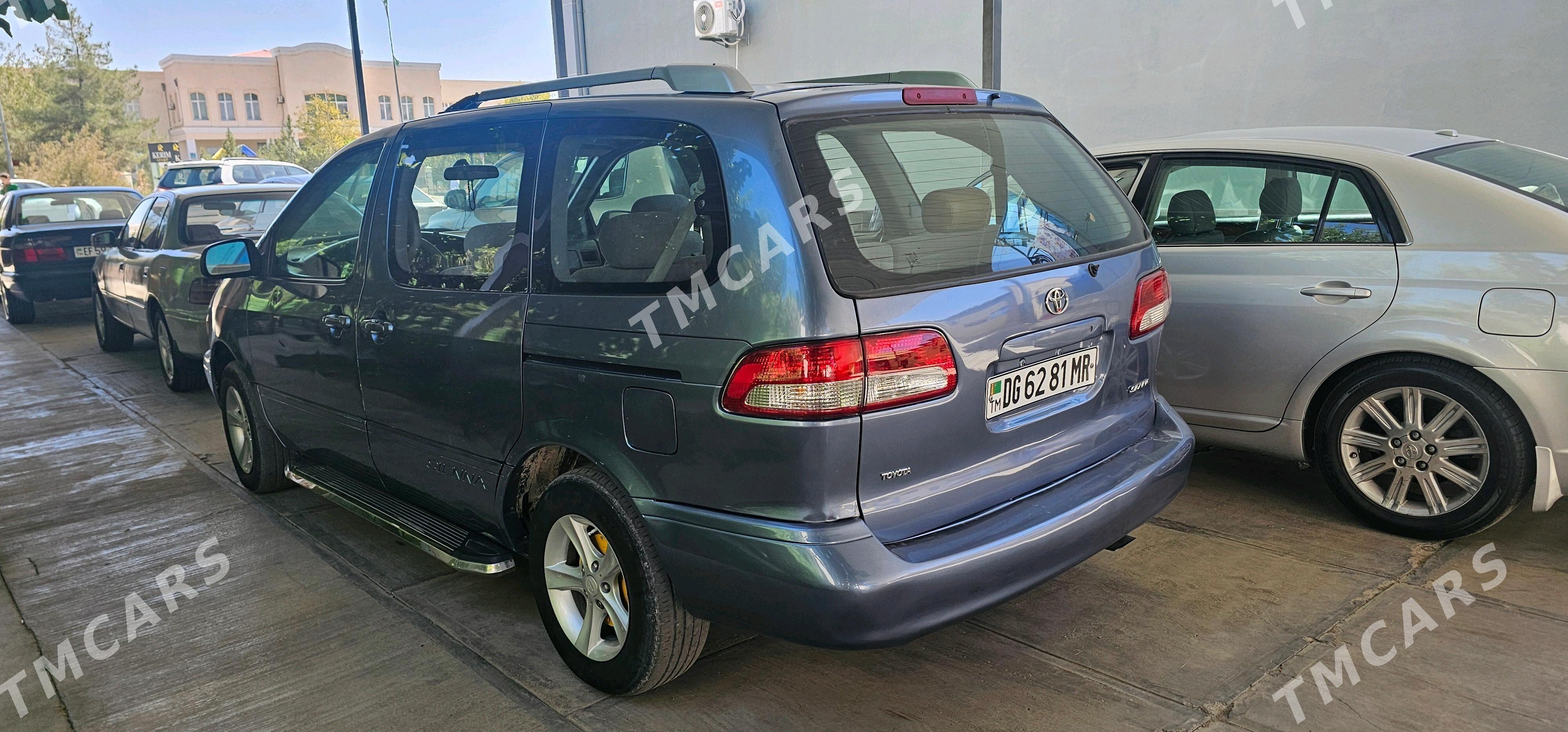 Toyota Sienna 2001 - 132 000 TMT - Мары - img 4