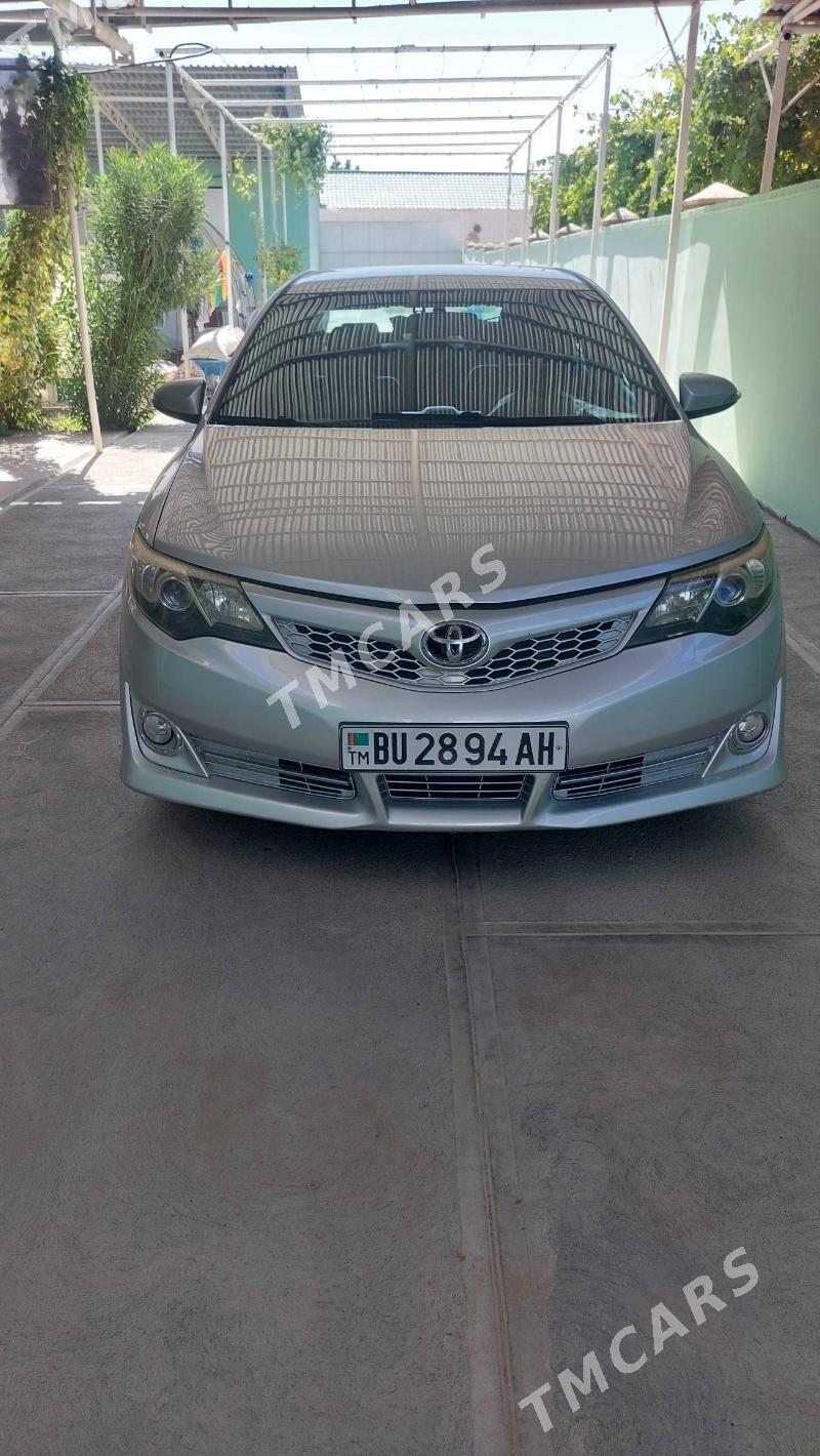 Toyota Camry 2014 - 270 000 TMT - Kaka - img 4