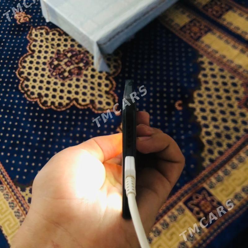 Redmi - Mary - img 2