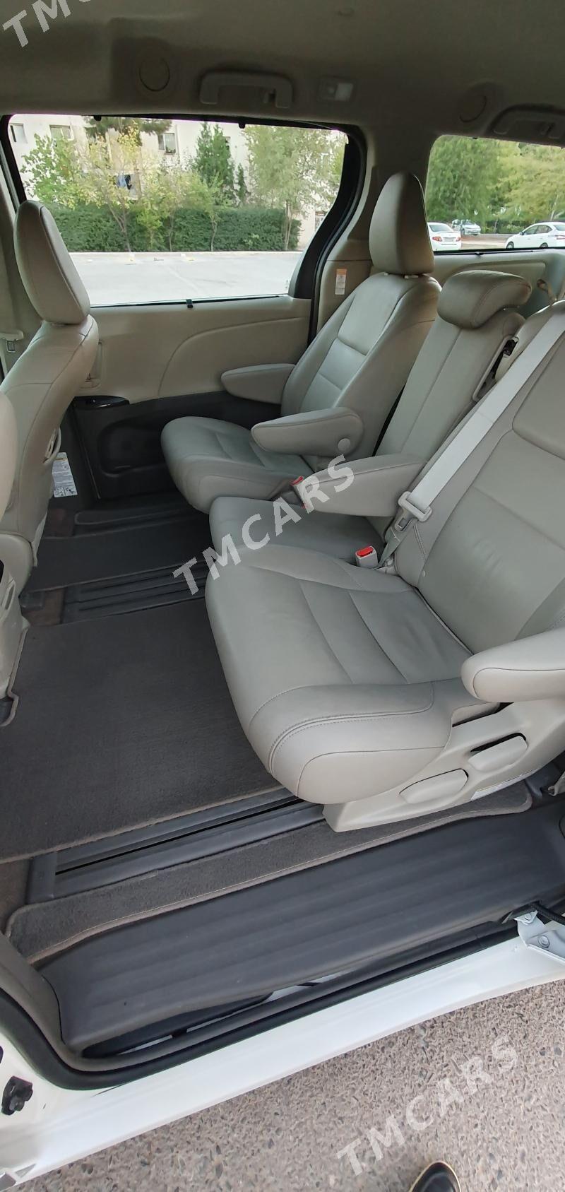 Toyota Sienna 2018 - 414 000 TMT - 30 mkr - img 4