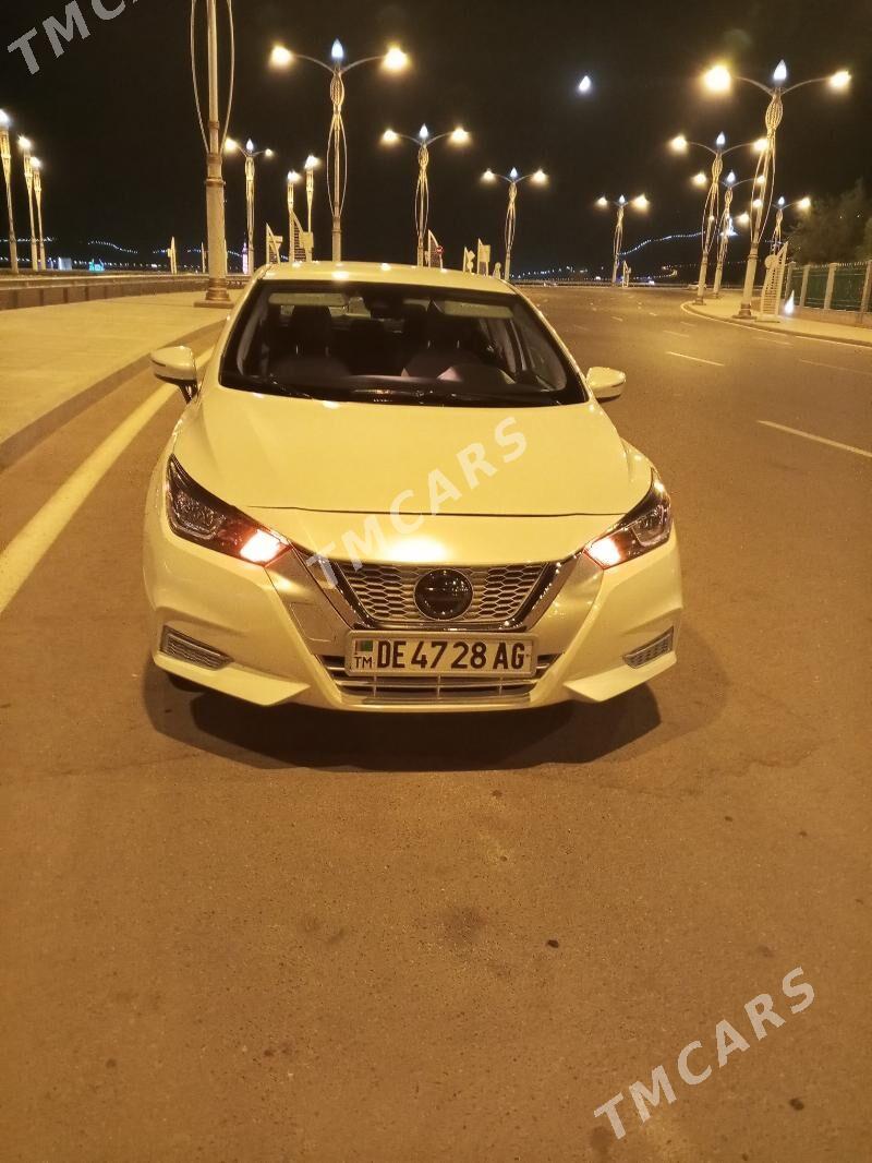 Nissan Versa 2021 - 180 000 TMT - Кëши - img 5