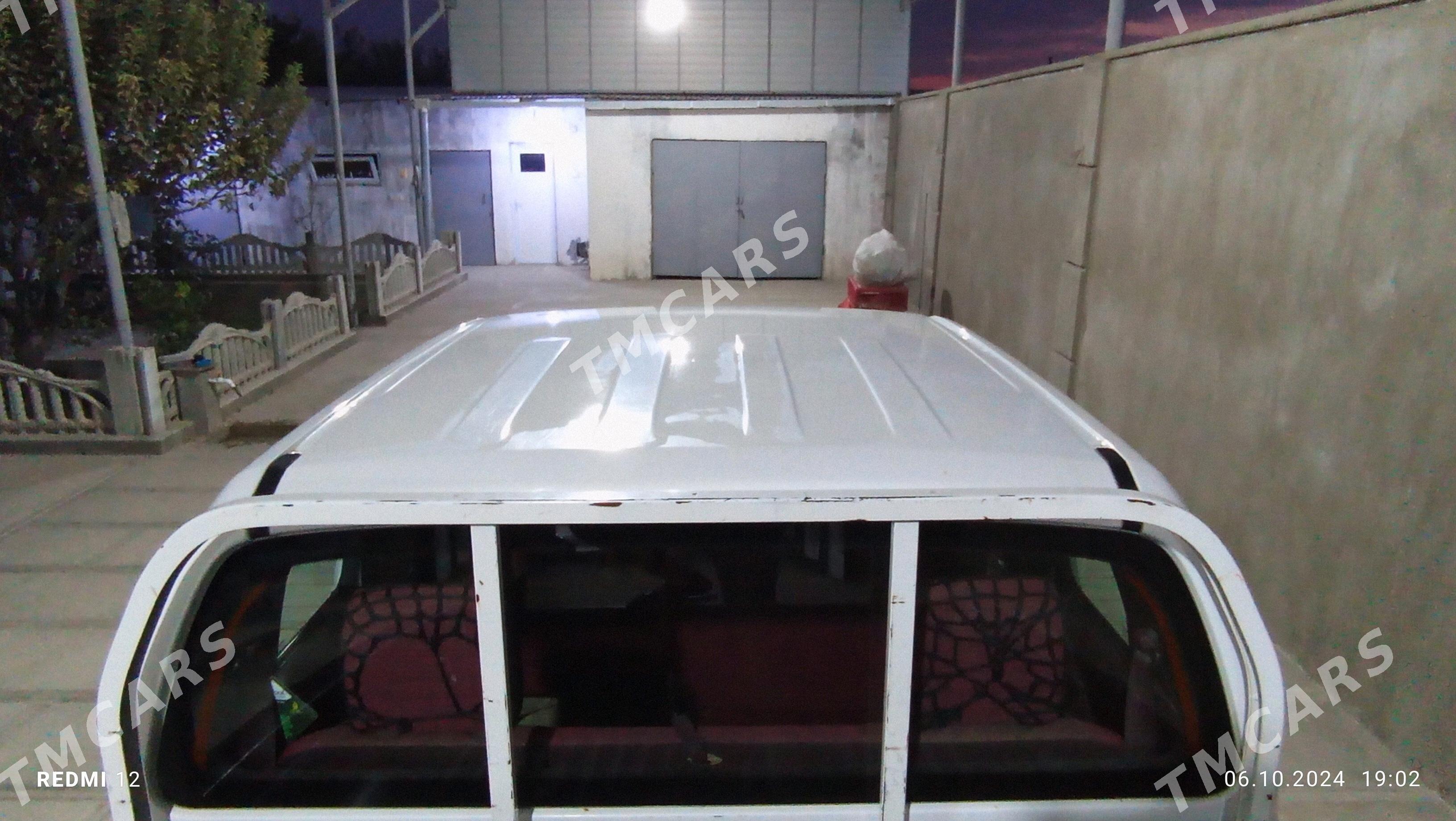 Nissan Navara 2007 - 135 000 TMT - Кака - img 2