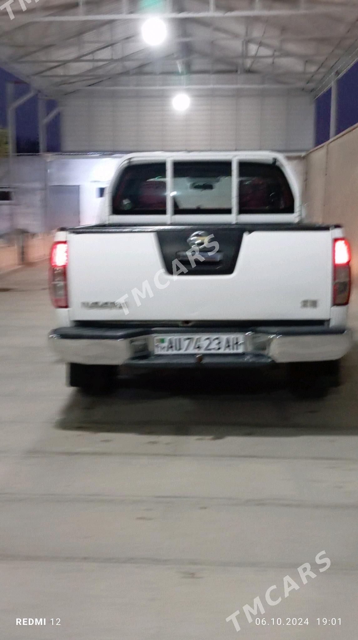 Nissan Navara 2007 - 135 000 TMT - Кака - img 6