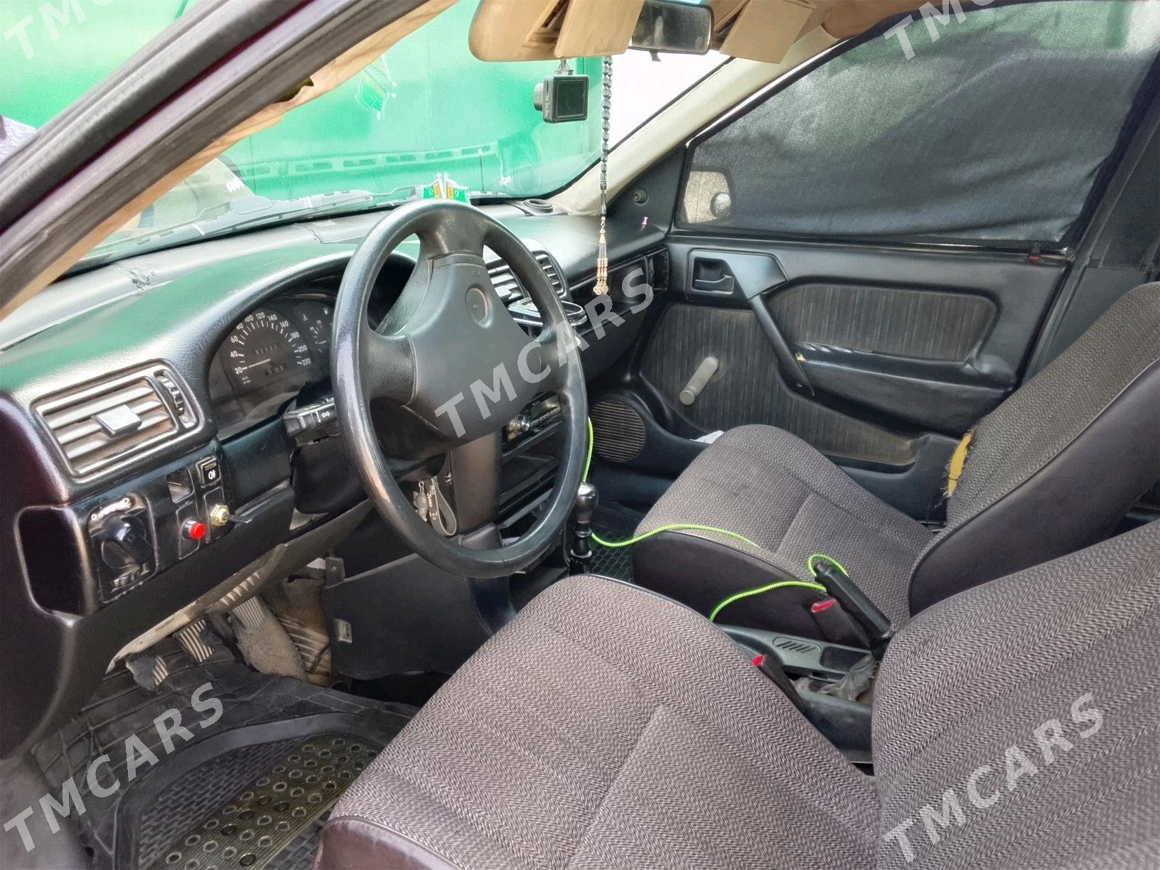 Opel Vectra 1992 - 30 000 TMT - Farap - img 4