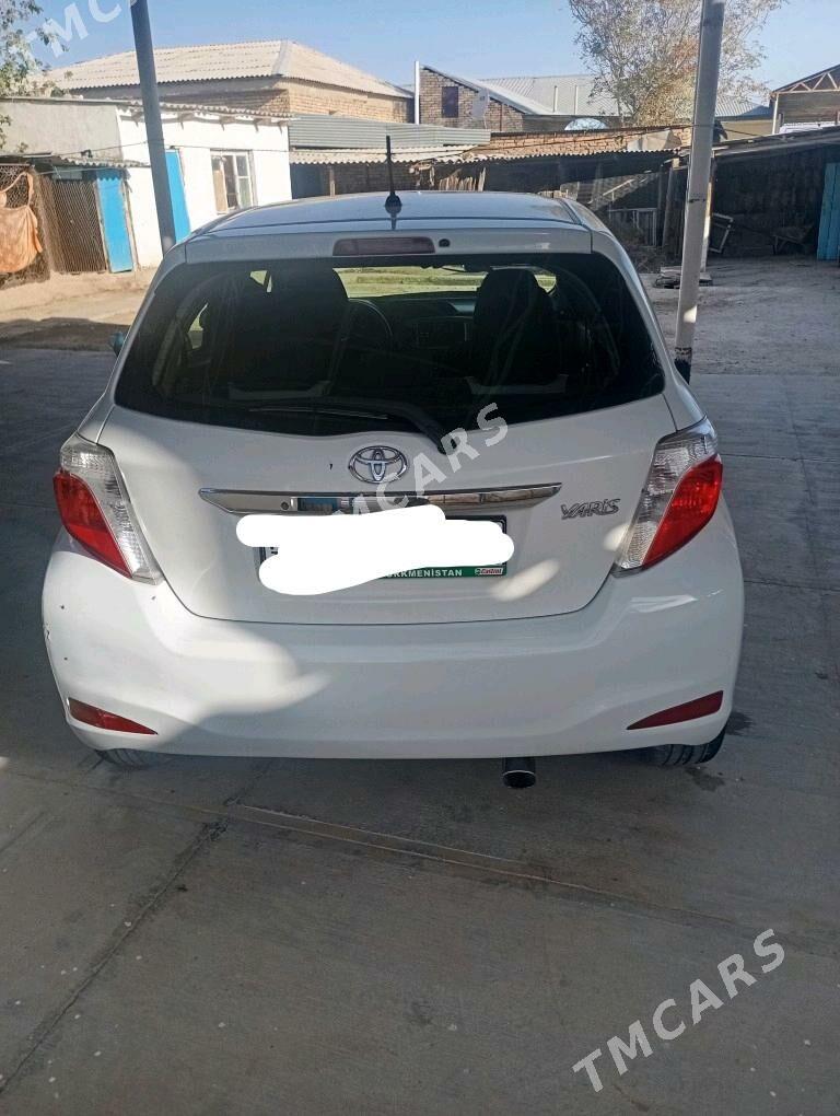 Toyota Yaris 2013 - 135 000 TMT - Türkmenbaşy - img 2