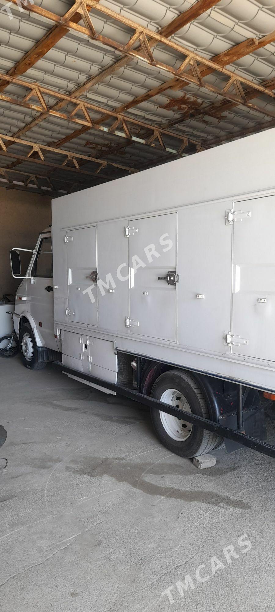 Iveco EuroCargo 2000 - 100 000 TMT - Bäherden - img 2