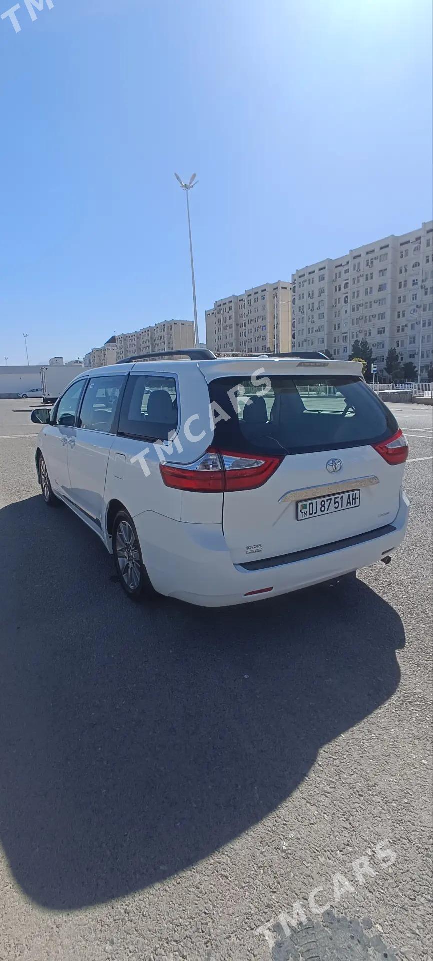 Toyota Sienna 2018 - 395 000 TMT - Ашхабад - img 6