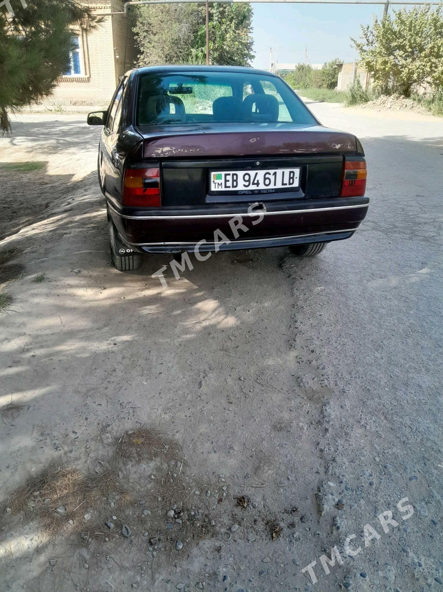 Opel Vectra 1991 - 26 000 TMT - Чарджоу - img 2