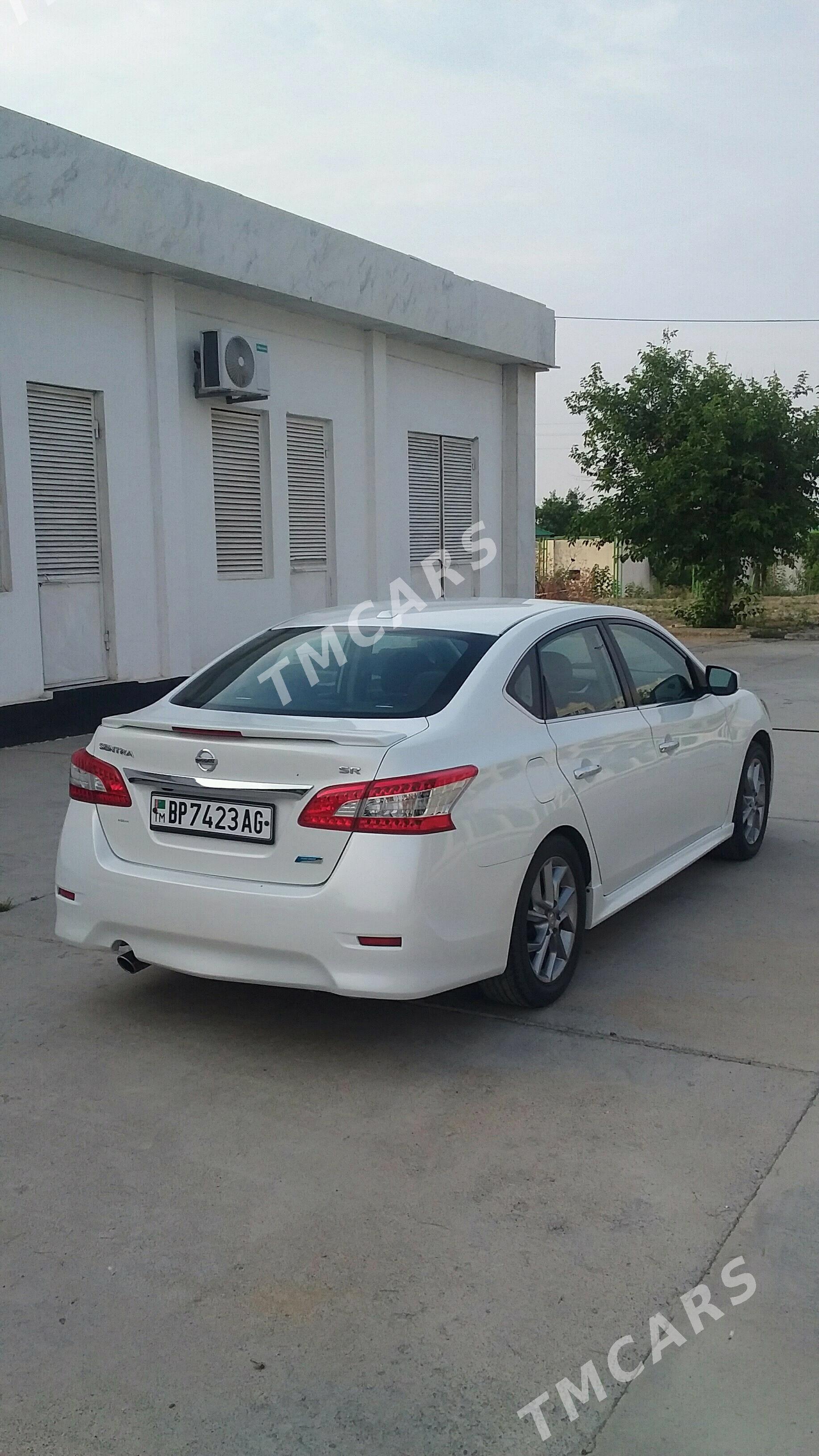 Nissan Sentra 2013 - 150 000 TMT - Täze zaman - img 6