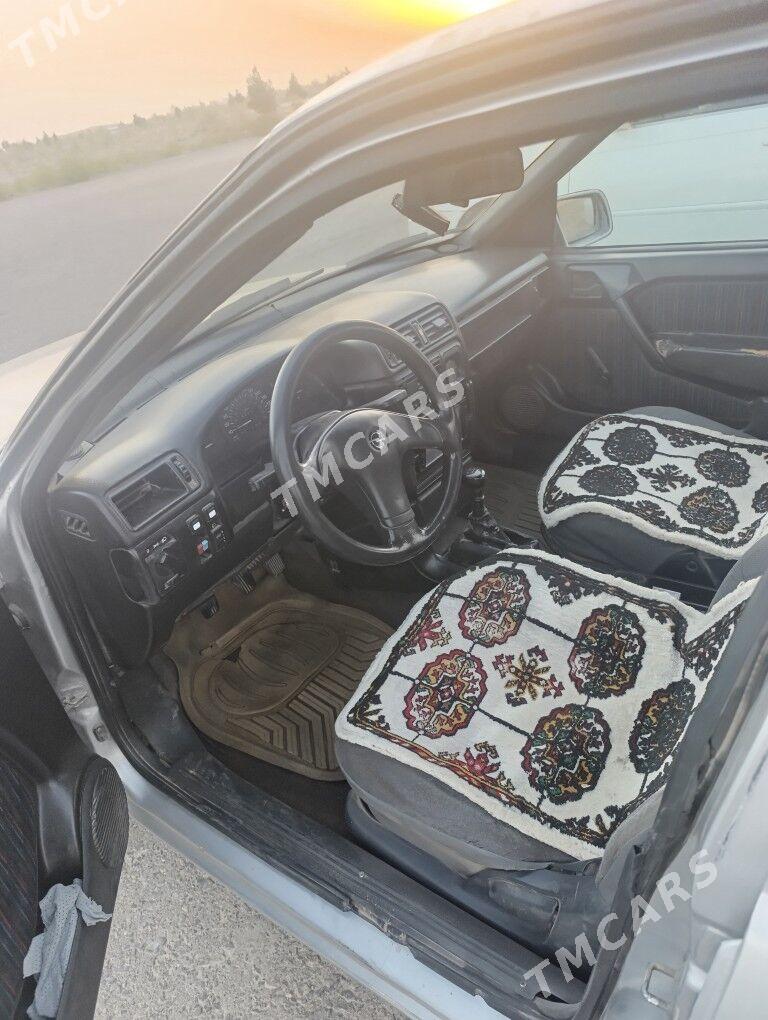 Opel Vectra 1990 - 19 000 TMT - Туркменабат - img 2