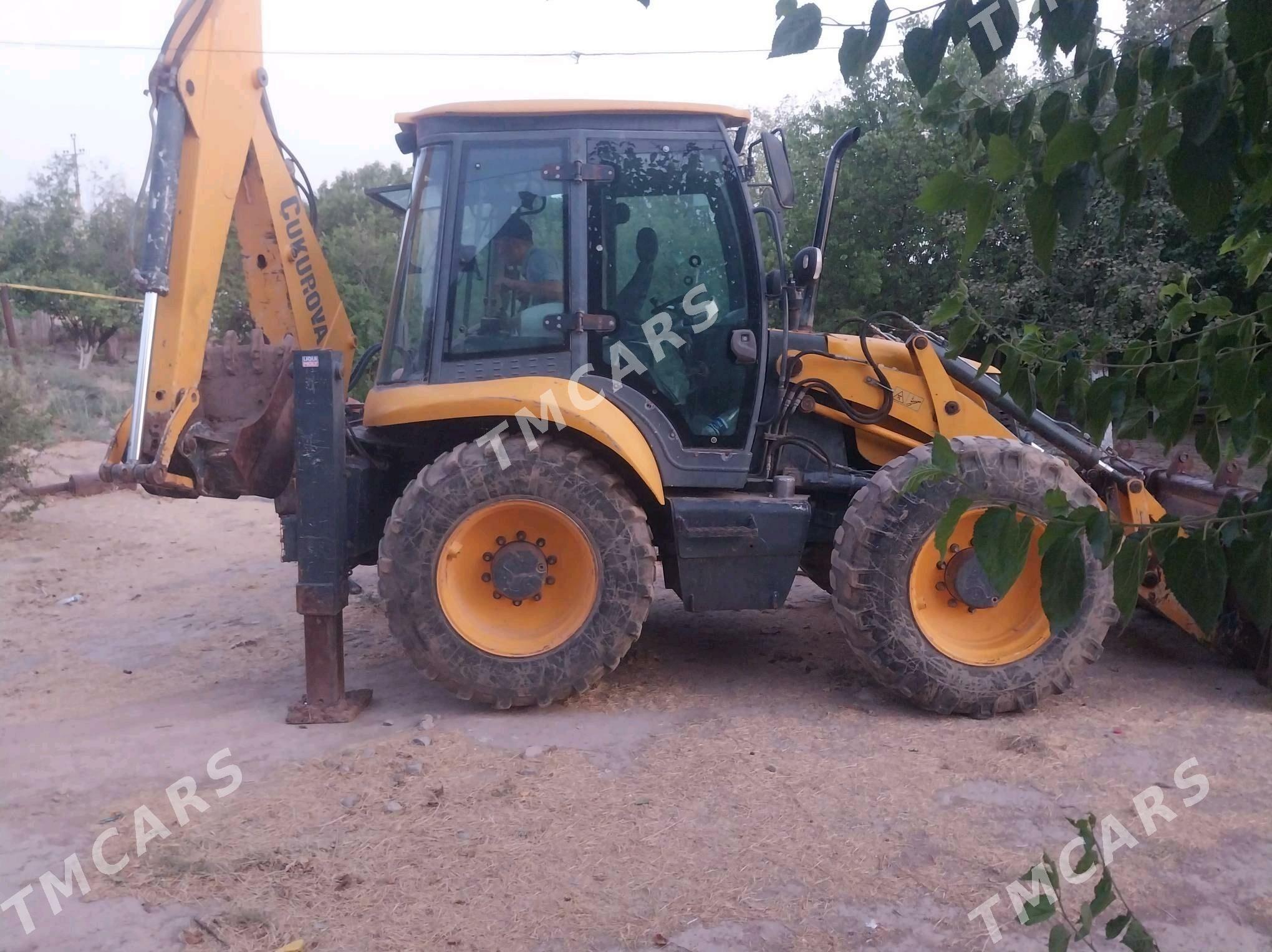 JCB 4CX ECO 2010 - 475 000 TMT - Койтендаг - img 5