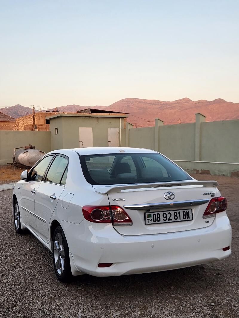 Toyota Corolla 2011 - 176 000 TMT - Балканабат - img 4
