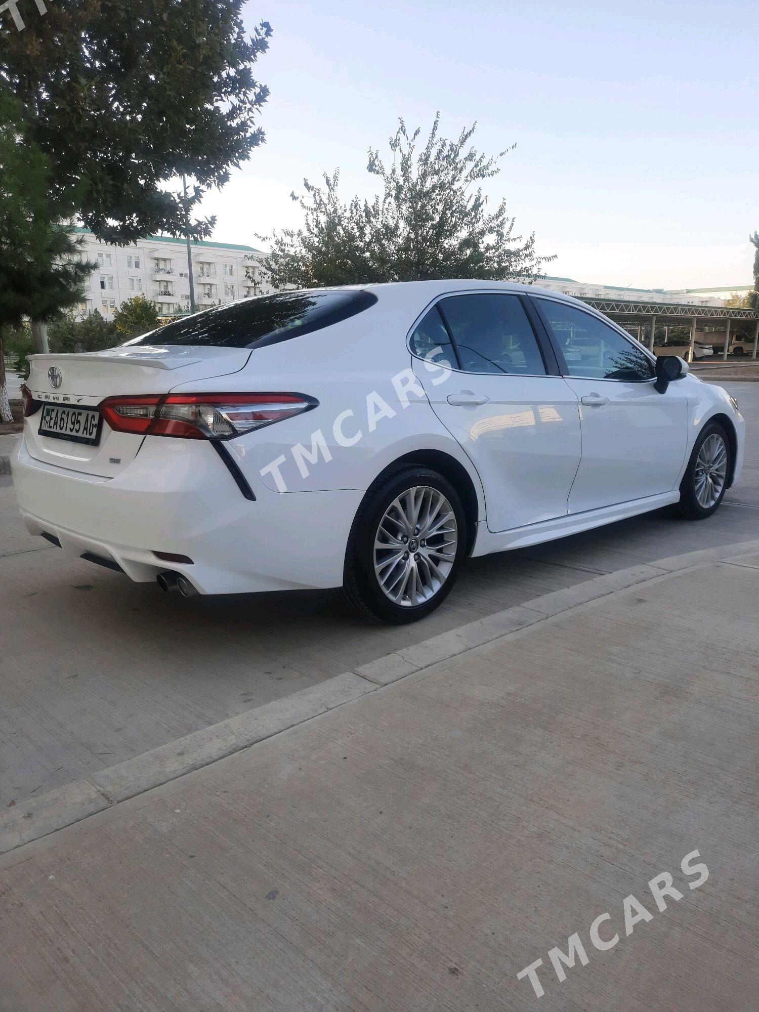 Toyota Camry 2018 - 330 000 TMT - Aşgabat - img 3