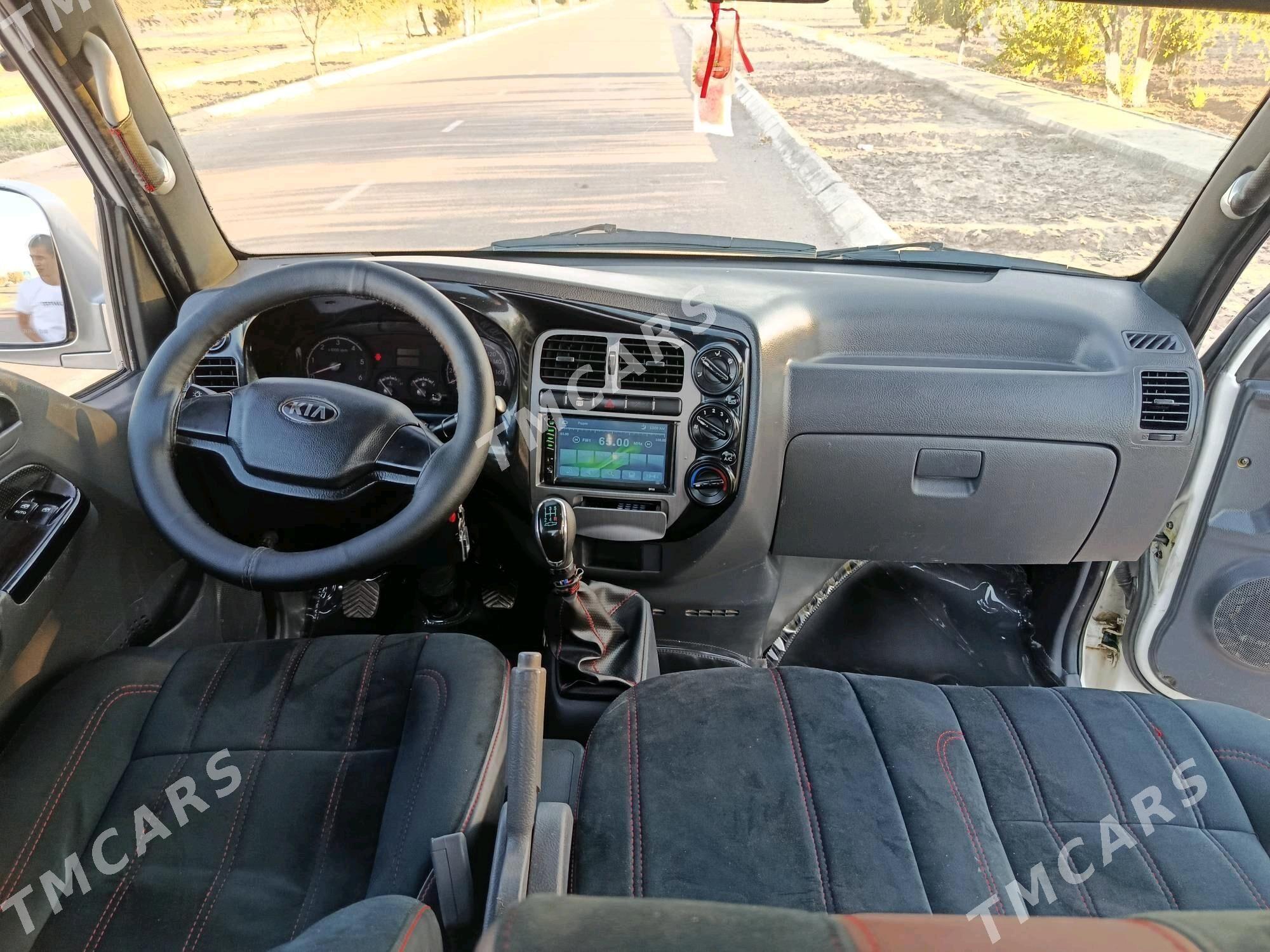 Kia Bongo 2014 - 260 000 TMT - Дашогуз - img 4