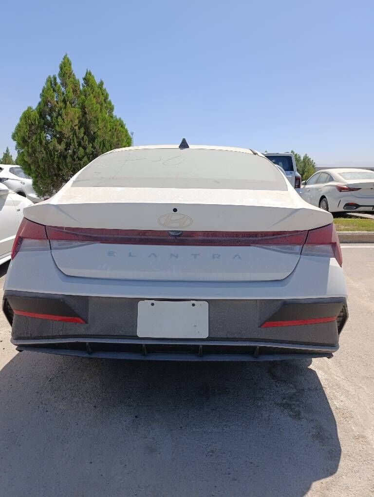Hyundai Elantra 2024 - 230 000 TMT - Parahat 7 - img 3