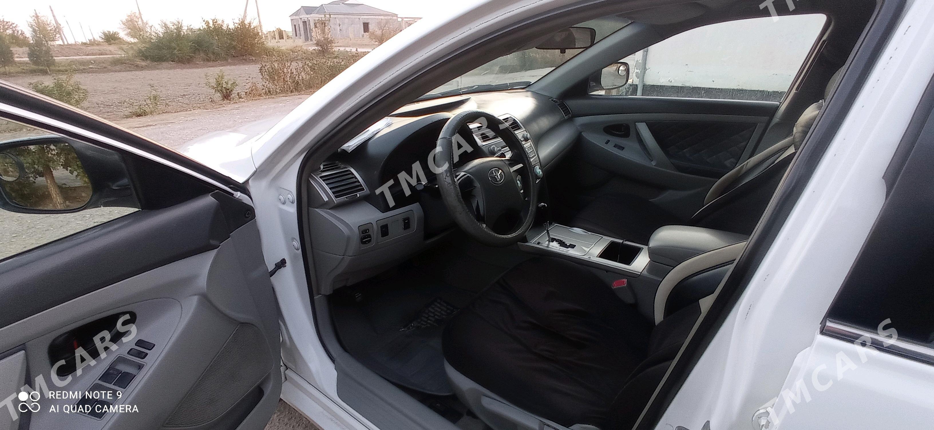 Toyota Camry 2011 - 135 000 TMT - Farap - img 4