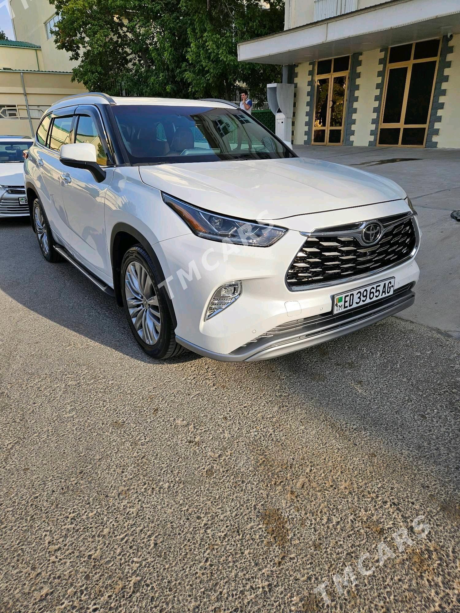 Toyota Highlander 2021 - 650 000 TMT - Ашхабад - img 2
