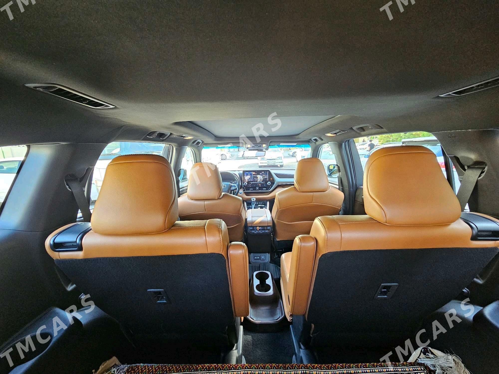 Toyota Highlander 2021 - 650 000 TMT - Ашхабад - img 4