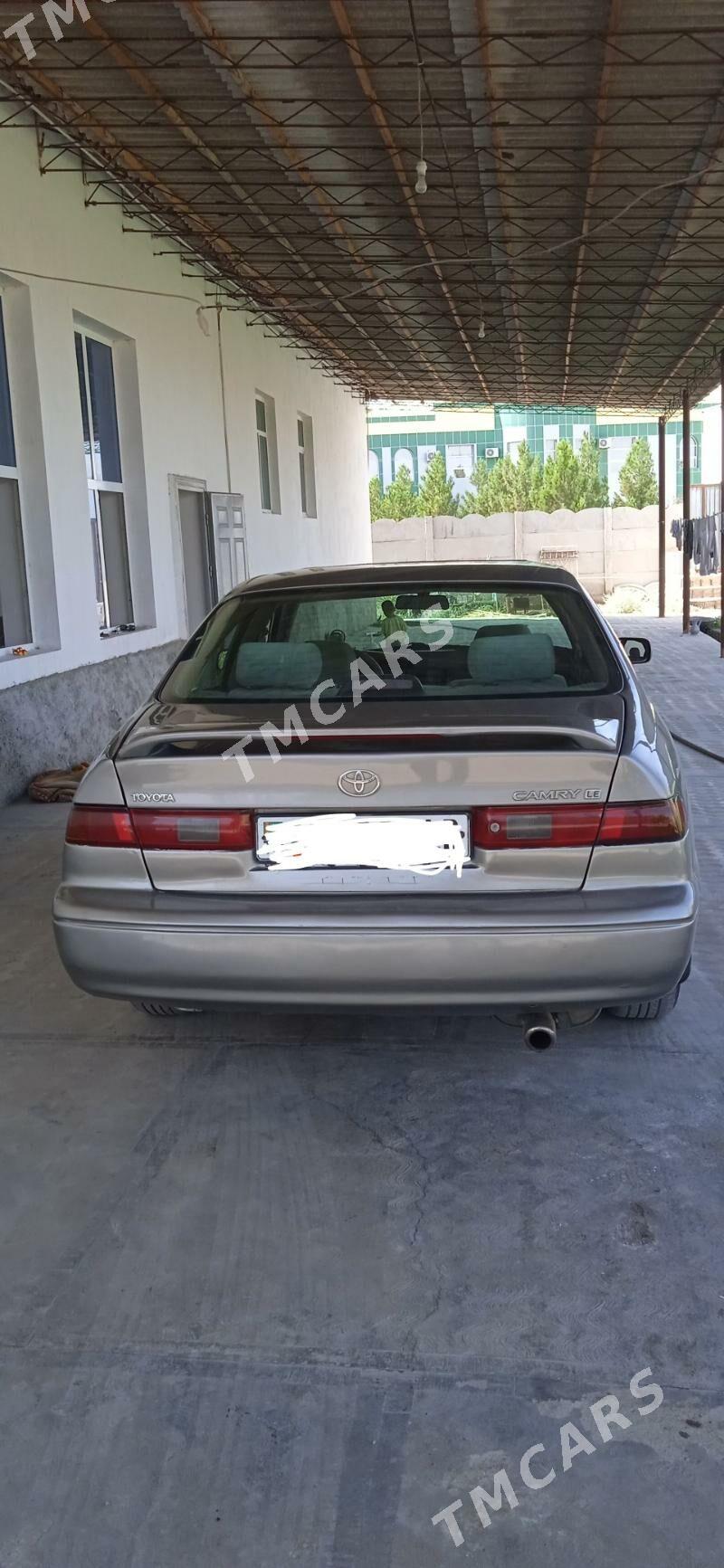 Toyota Camry 1999 - 110 000 TMT - Койтендаг - img 5