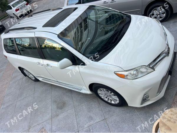 Toyota Sienna 2018 - 430 000 TMT - Олимпийский городок - img 4